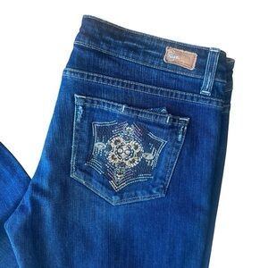 Paige Premium Denim Melrose Jean In A Dark Wash Straight Leg Size 32